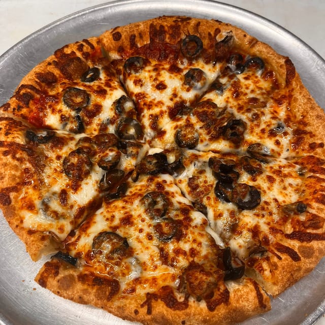 Romios Special Pizza.