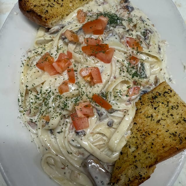 Fettuccine Carbonara.